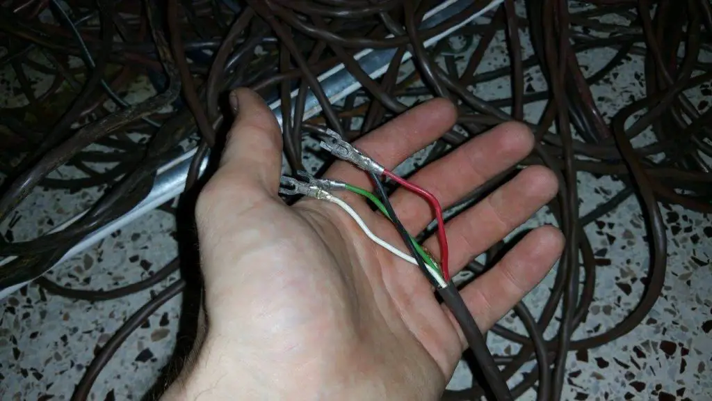 Can I Use Regular Wire For Speaker Wire