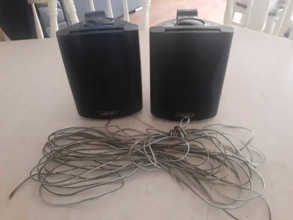 How to keep outdoor speaker wire from oxidizing