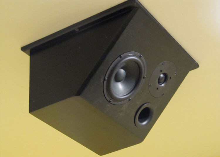 Do Speakers Sound Better in Corners