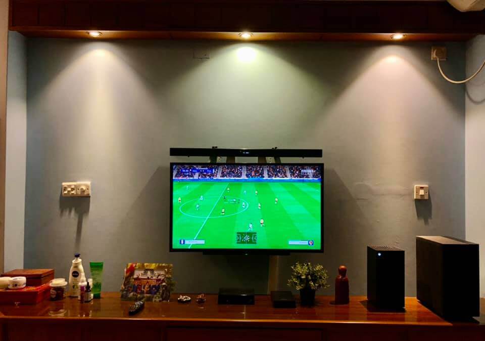 What is the Advantage of a Sound Bar for TV