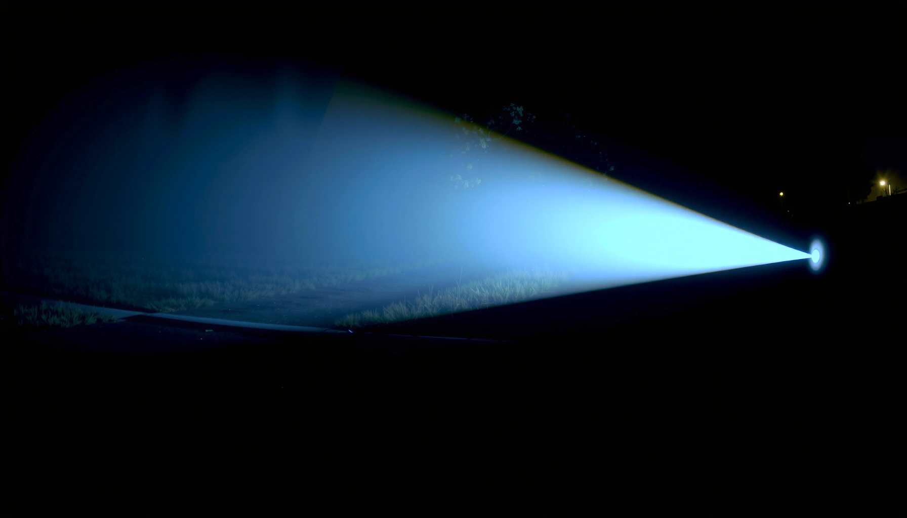 Illustration showing the real-world range of 5000 lumens in different environments.