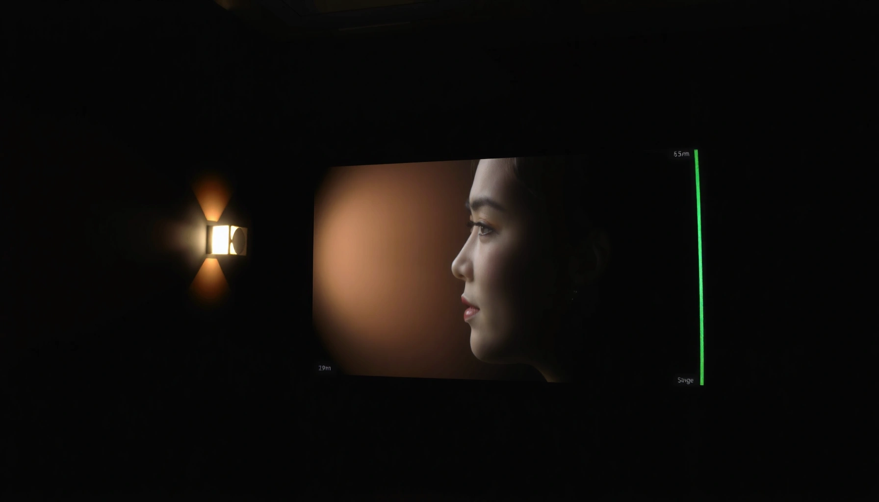 Illustration showing the significance of contrast ratio in projector performance and image quality.