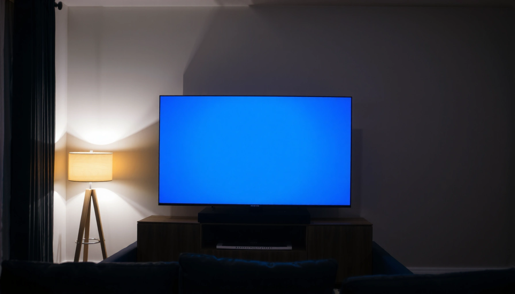 A frozen smart TV screen displaying an error message, highlighting common issues and fixes.